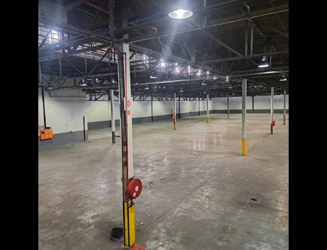 INDUSTRIAL PROPERTY TO RENT IN SIDWELL